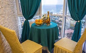 Arkadia Apartment With Sea View